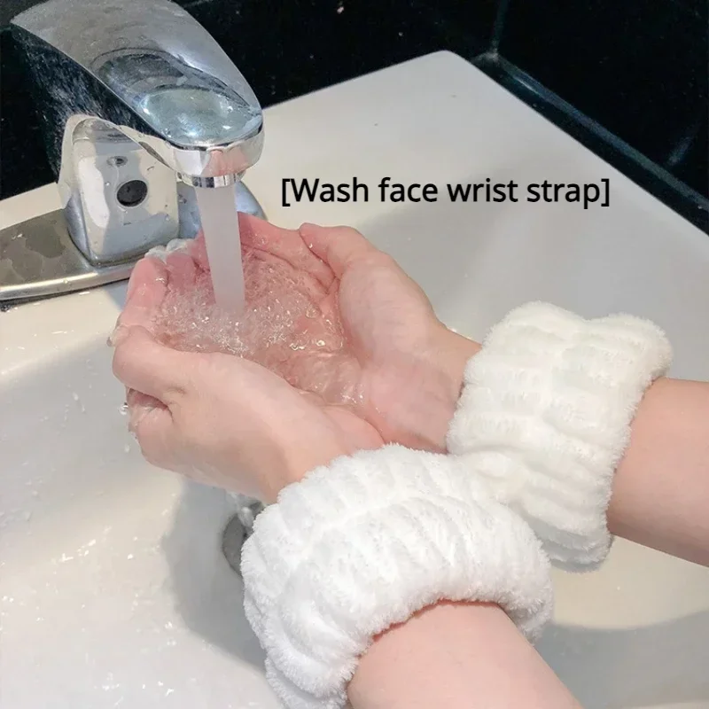Sweat Band Wrist - ที่รัดข้อมือซับเหงื่อสำหรับล้างหน้าและเล่นกีฬา 2 ชิ้น 1 คู่ ป้องกันความชื้น